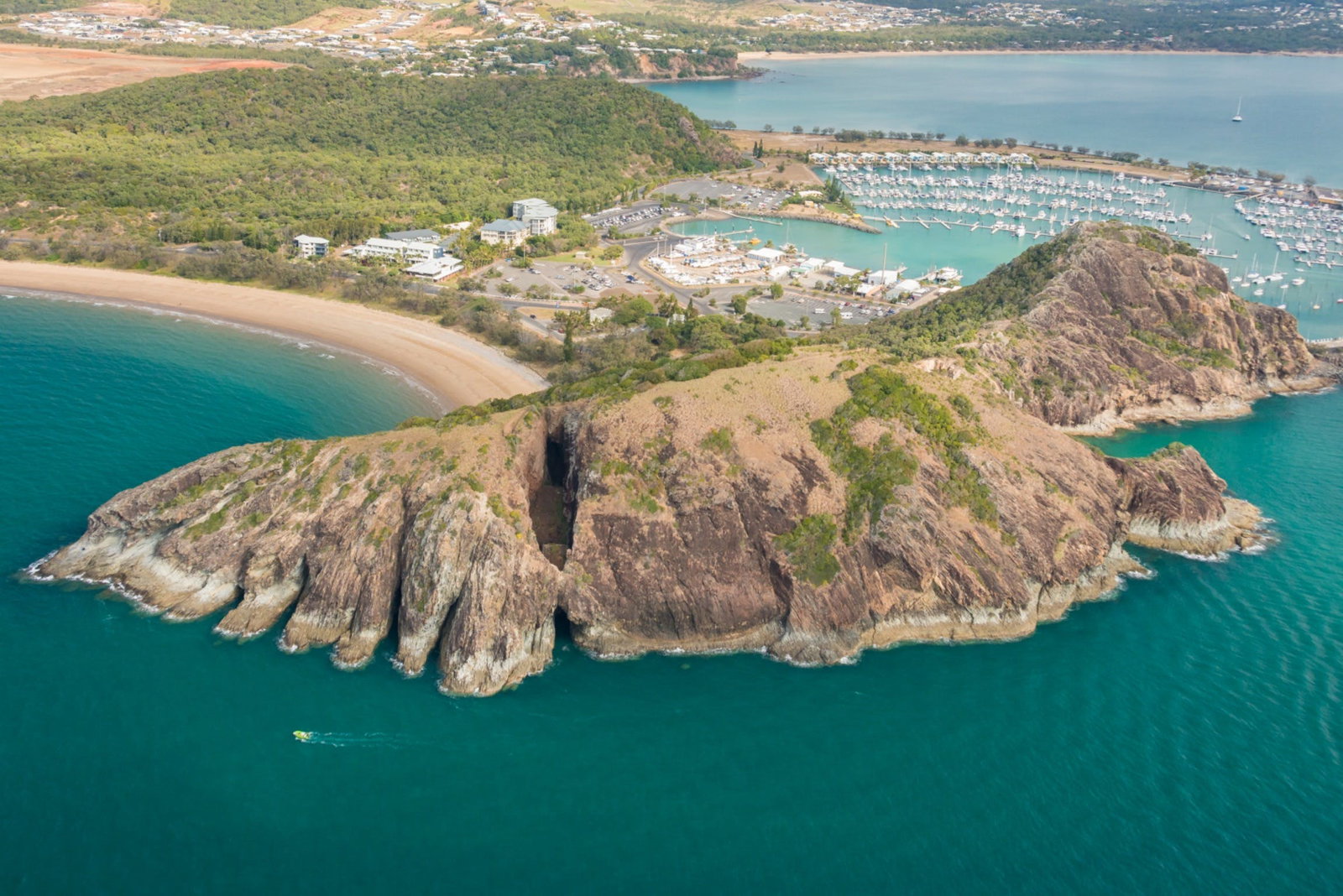 Rosslyn QLD Accommodation Resorts