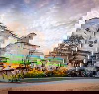 Grenfell Commodities Silos - Accommodation Resorts