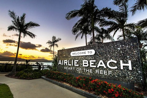 Shared Arrival Transfer: Proserpine Airport To Airlie Beach & Surrounds - Accommodation Resorts 2