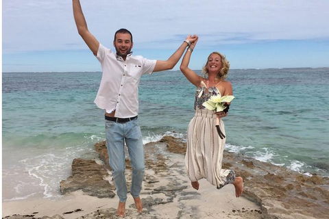 Elope In Paradise - Weddings At Mission Beach - Accommodation Resorts 1