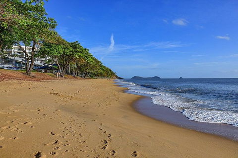 Airport Transfer - Palm Cove, Kewarra Beach & Trinity Beach To Cairns Airport - Accommodation Resorts 7