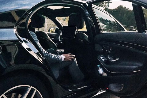 Departure Private Transfers: Adelaide To Adelaide Airport ADL In Business Car - Accommodation Resorts 4