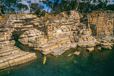 Hobart\'s Cliffs, Caves And Beaches Kayak Tour - Accommodation Resorts 3