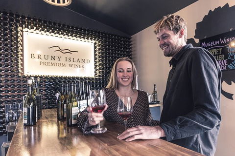 Bruny Island Overnight Explorer And Boutique Accommodation For Two - Accommodation Resorts 0