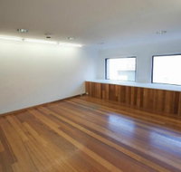 Raglan Street Gallery - Accommodation Resorts