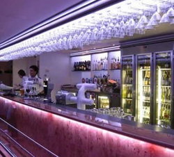 Helm Bar - Accommodation Resorts 1