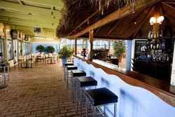 Kirra Beach Hotel - Accommodation Resorts 2