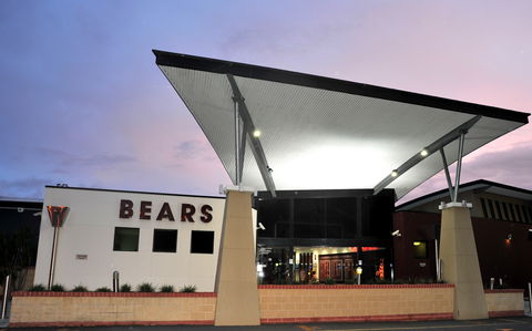 Burleigh Bears - Accommodation Resorts 4