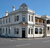 Alexander Hotel - Accommodation Resorts