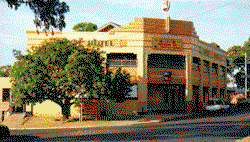 Drouin VIC Accommodation Resorts