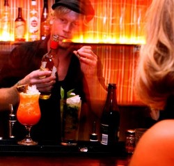 In Situ Bar - Accommodation Resorts 2