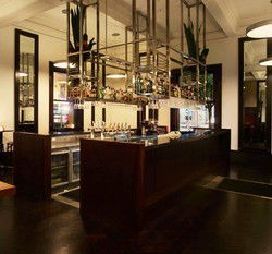 Quay Bar - Accommodation Resorts 3