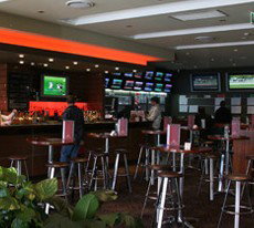 Bankstown Hotel - Accommodation Resorts 3