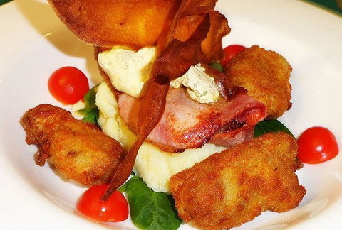 Elements Restaurant - Accommodation Resorts 3