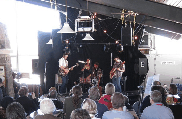 Sundeck Hotel - thumb 2