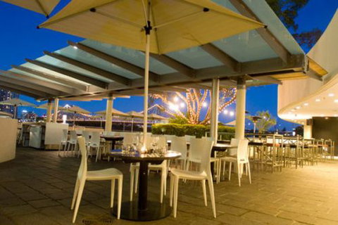 Friday's Riverside - Accommodation Resorts 0