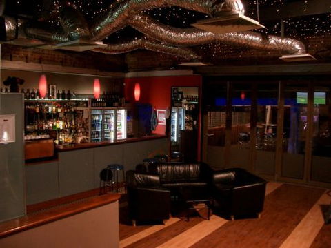 Bazoo Bar & Lounge - Accommodation Resorts 1