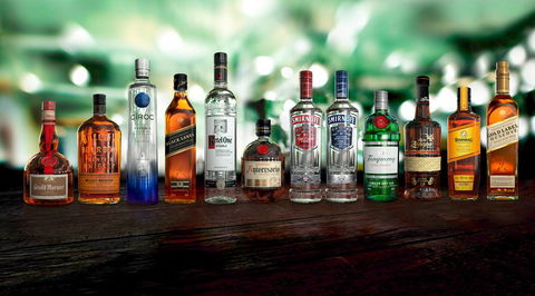Crown Larger Bar - Accommodation Resorts 2