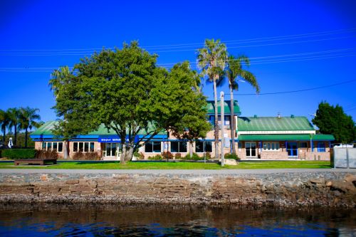 Tea Gardens NSW Accommodation Resorts