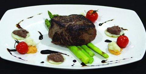 Lilys Restaurant Bar & Function Centre - Accommodation Resorts 4