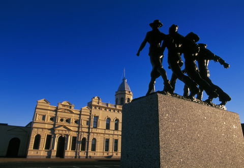 ANZAC Day - Accommodation Resorts 0