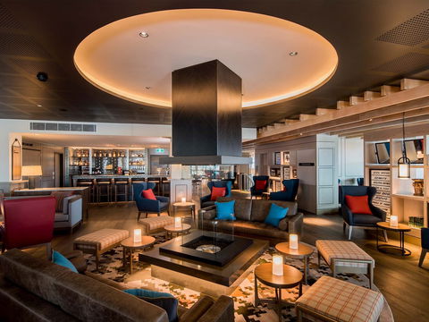 Live Music In 1867 Lounge - Accommodation Resorts 0