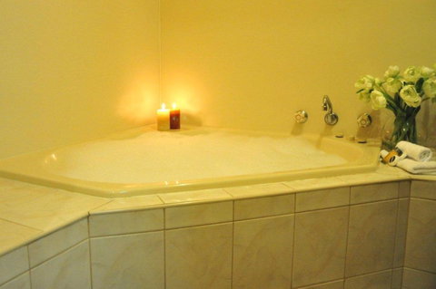 High Country Motor Inn - Accommodation Resorts 4