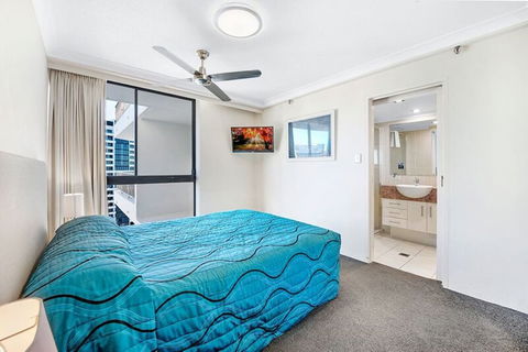ULTIQA Beach Haven At Broadbeach - Accommodation Resorts 6
