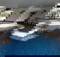 Lakes Hotel - Accommodation Resorts