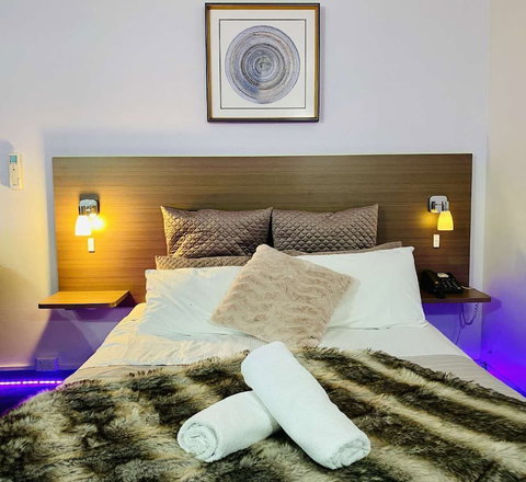 The Select Inn Ryde - Accommodation Resorts 5