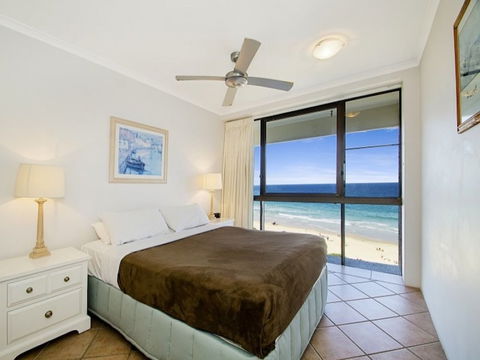 Coolum Caprice - Accommodation Resorts 5