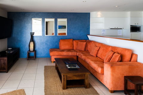 Coolum Caprice - Accommodation Resorts 4