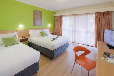 Ibis Styles Alice Springs Oasis - Accommodation Resorts 7