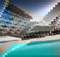 Honeysuckle Executive Apartments - Accommodation Resorts