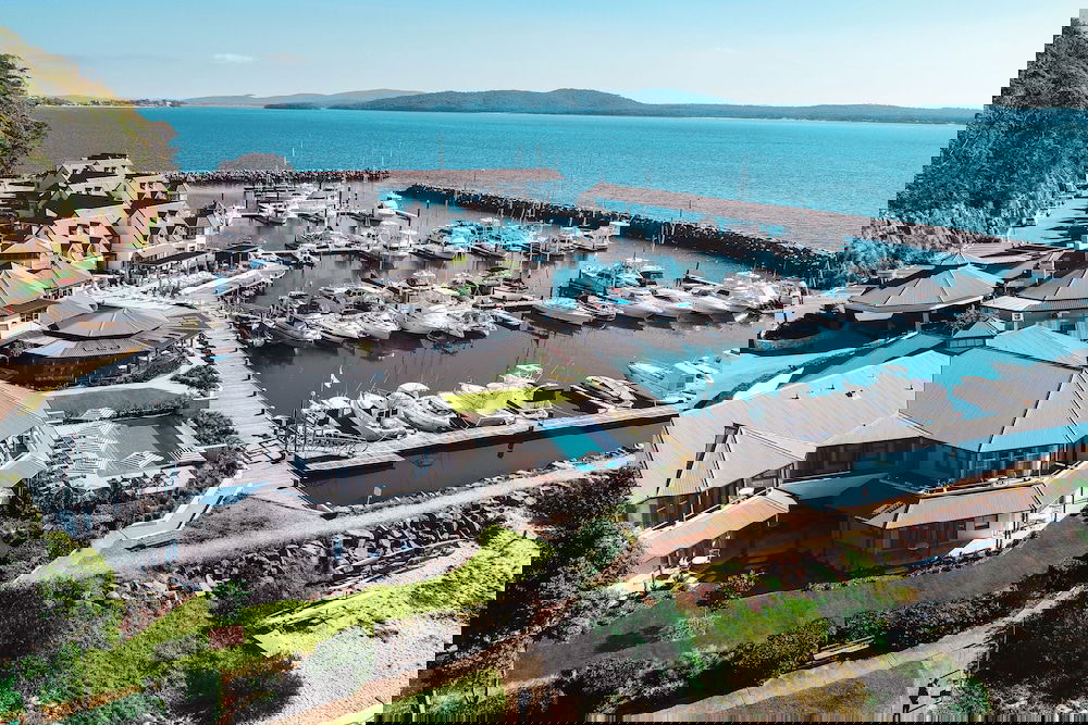 Corlette NSW Accommodation Resorts
