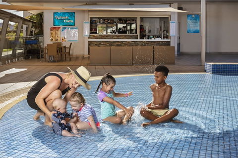 Crowne Plaza Alice Springs Lasseters, An IHG Hotel - Accommodation Resorts 1