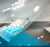 Deep Blue Hotel  Hot Springs - Accommodation Resorts