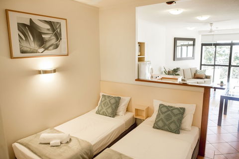 Amaroo At Trinity - Accommodation Resorts 2