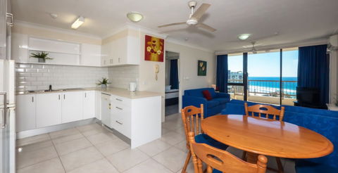 Aristocrat Apartments - Accommodation Resorts 5