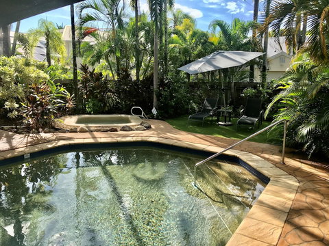 The Villas Palm Cove - Accommodation Resorts 5
