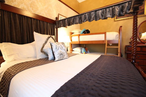 The Grand On Macfie - Accommodation Resorts 3