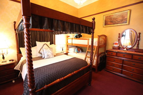 The Grand On Macfie - Accommodation Resorts 4