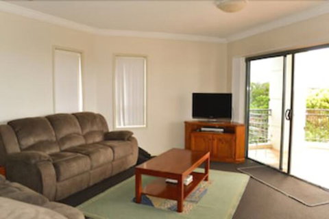 The Breakers Yamba - Accommodation Resorts 4