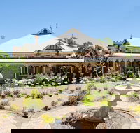 Cockburn House - Accommodation Resorts