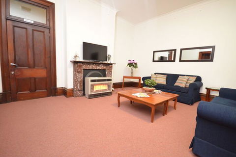 The Hallows Accommodation - Accommodation Resorts 6