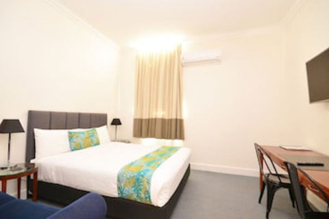 The Hallows Accommodation - Accommodation Resorts 0