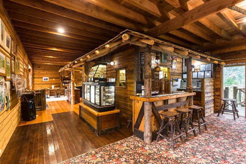 Cradle Chalet - Accommodation Resorts 3