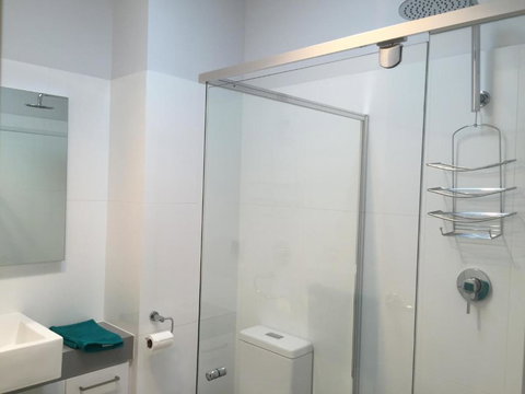 Ella House Adelaide - Accommodation Resorts 5