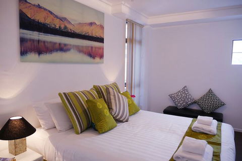 Anchor On Paramount - Accommodation Resorts 5