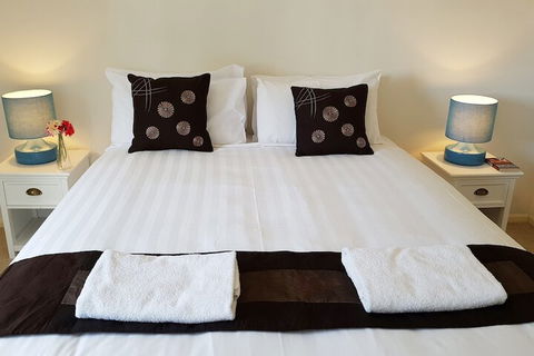 Anchor On Paramount - Accommodation Resorts 3